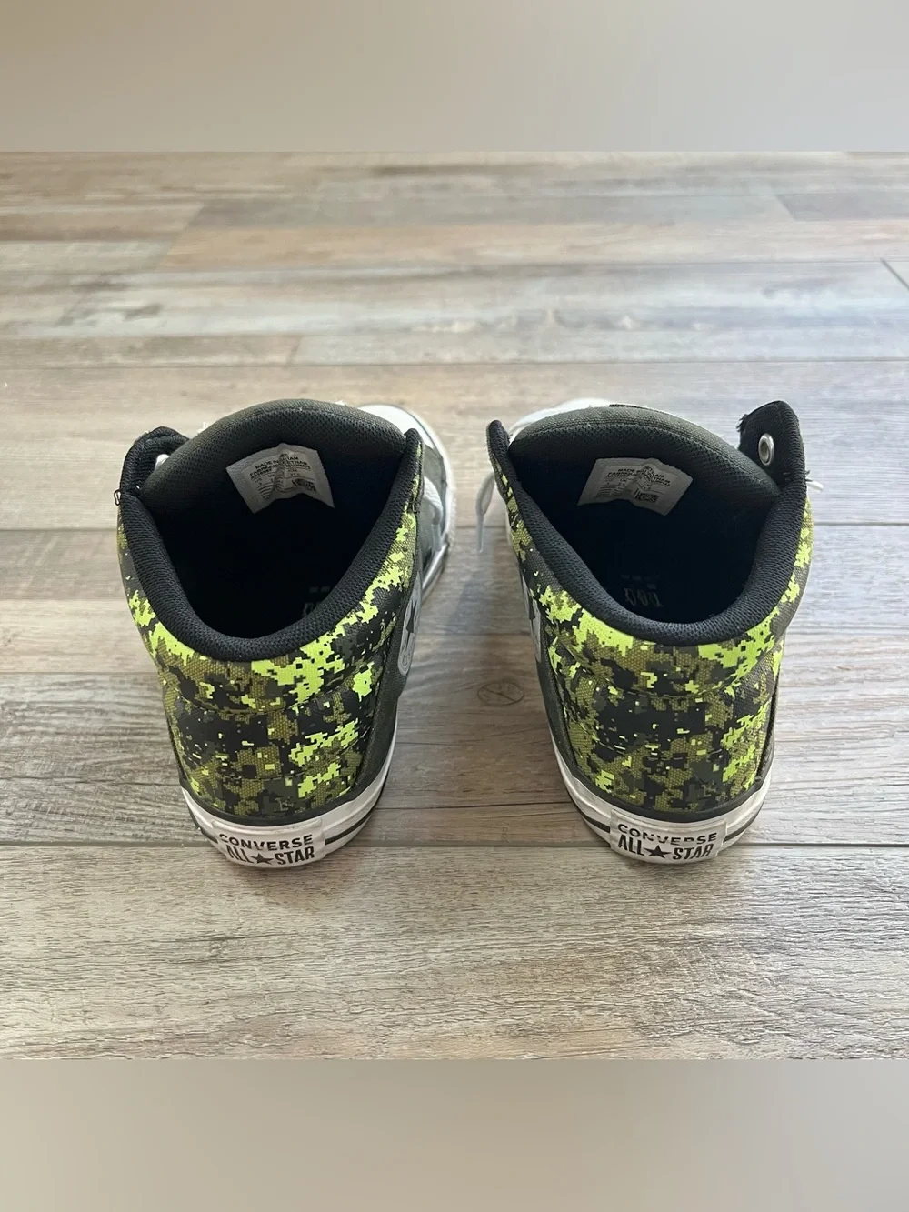 Converse Boys Chuck Taylor Axel Digi Camo Shoes Size 3